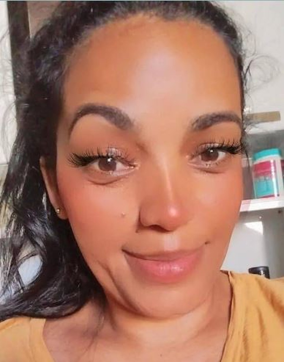 Poliana Alves Trindade é uma das vítimas de acidente em São Carlos — Foto: Reprodução/Facebook