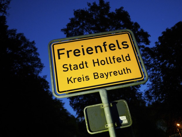 O homem estava vivendo com os pais na cidade de Freienfels  (Foto: Nicolas Armer/DPA via AP)