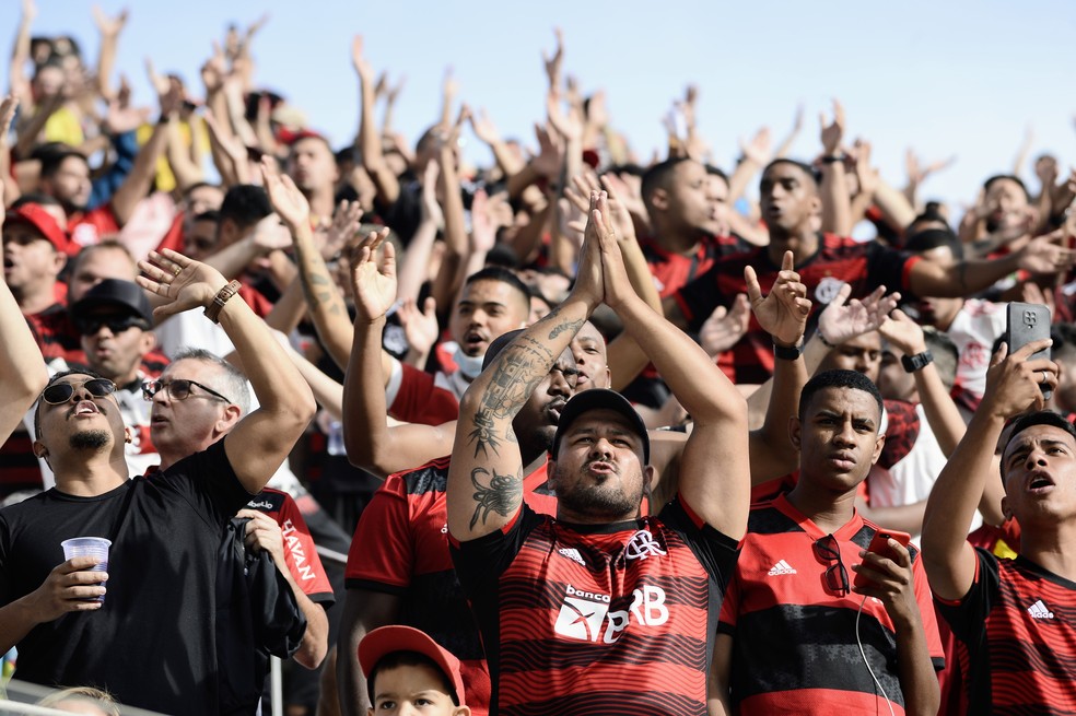 Torcida do Flamengo contra o Corinthians no &uacute;ltimo jogo em Itaquera &mdash; Foto: Marcos Ribolli / ge