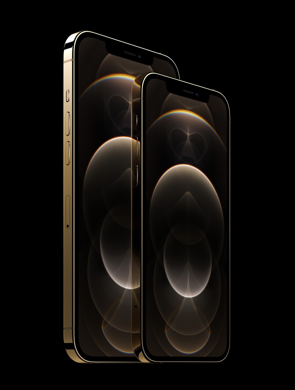 iPhone 12 Pro Max e 12 Pro na cor dourada. — Foto: Reprodução/Apple