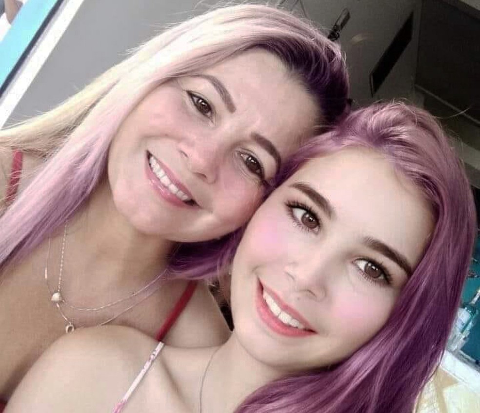 Alcione Malheiros e Ana Julia Teixeira, mãe e filha, foram encontradas mortas no sudoeste da Bahia — Foto: Redes Sociais