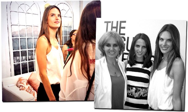Ale Ambrosio em sua chegada ao evento; à direita, a top ganha companhia de Rosa Tous e Kelly Talamas, da Vogue México e Latin America (Foto: Reprodução/Instagram)