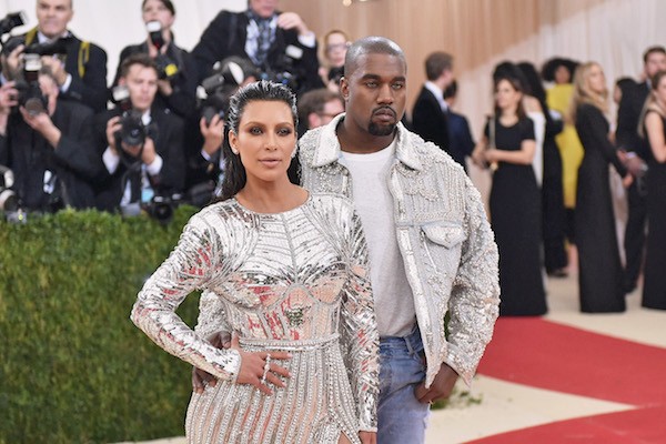 O rapper Kanye West e sua esposa, a celebridade Kim Kardashian (Foto: Getty Images)