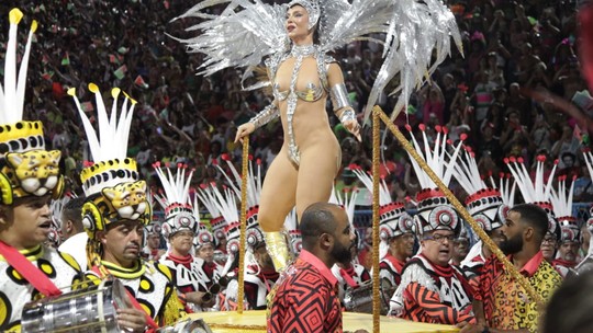 Carnaval 2023: veja fantasia de Paolla Oliveira no desfile na Grande Rio