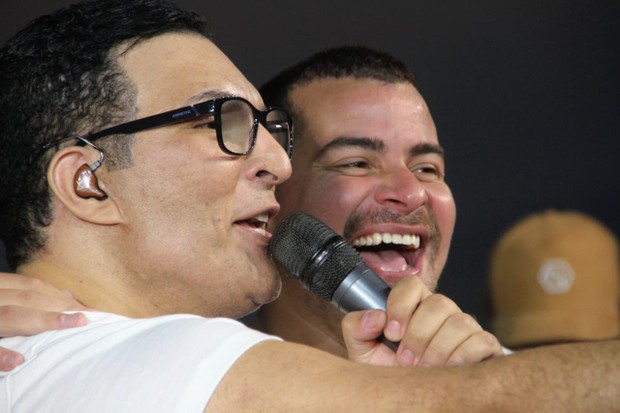 Leandro Lehart e Thiago Martins (Foto: Daniel Delmiro/AgNews)