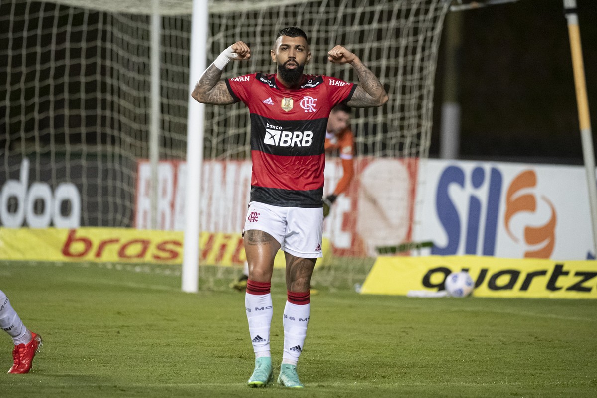 Gabigol vai em busca de mais um recorde ser o mais jovem a fazer 100