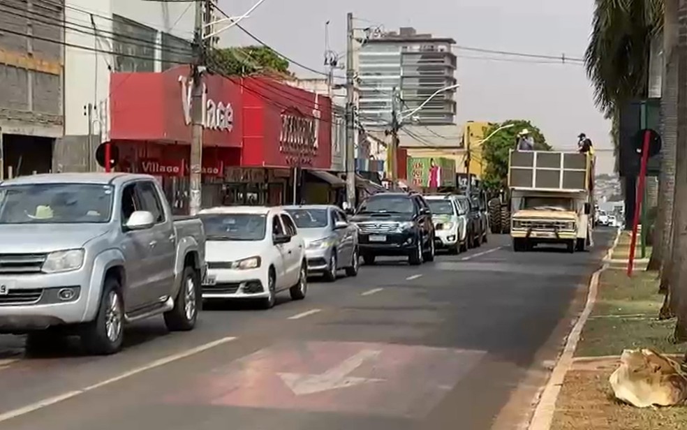 RIO VERDE - GOIÁS - Carreata a favor do presidente Bolsonaro neste 7 de Setembro — Foto: TV Anhanguera
