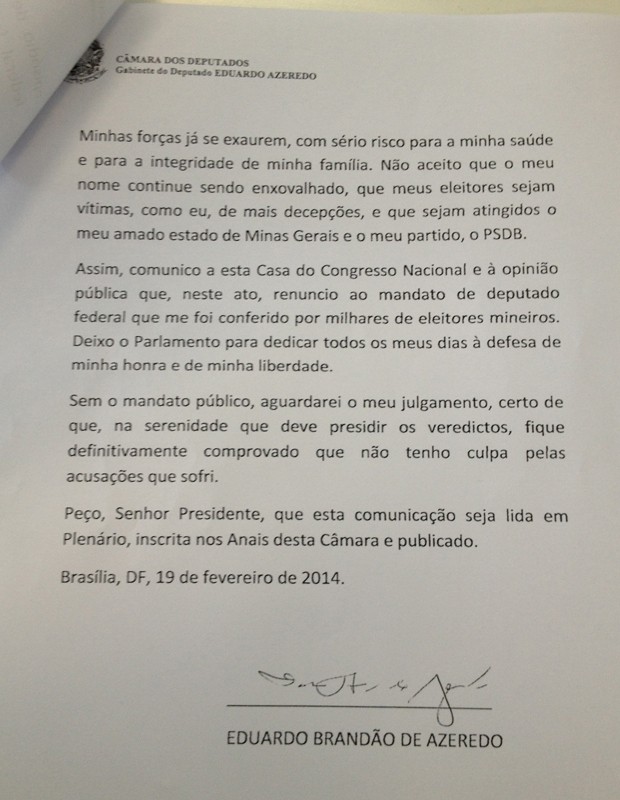 Página da carta de renúncia entregue pelo filho de Azeredo à Câmara (Foto: Reprodução)