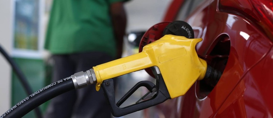 Preço da gasolina tem queda nos postos na semana passada