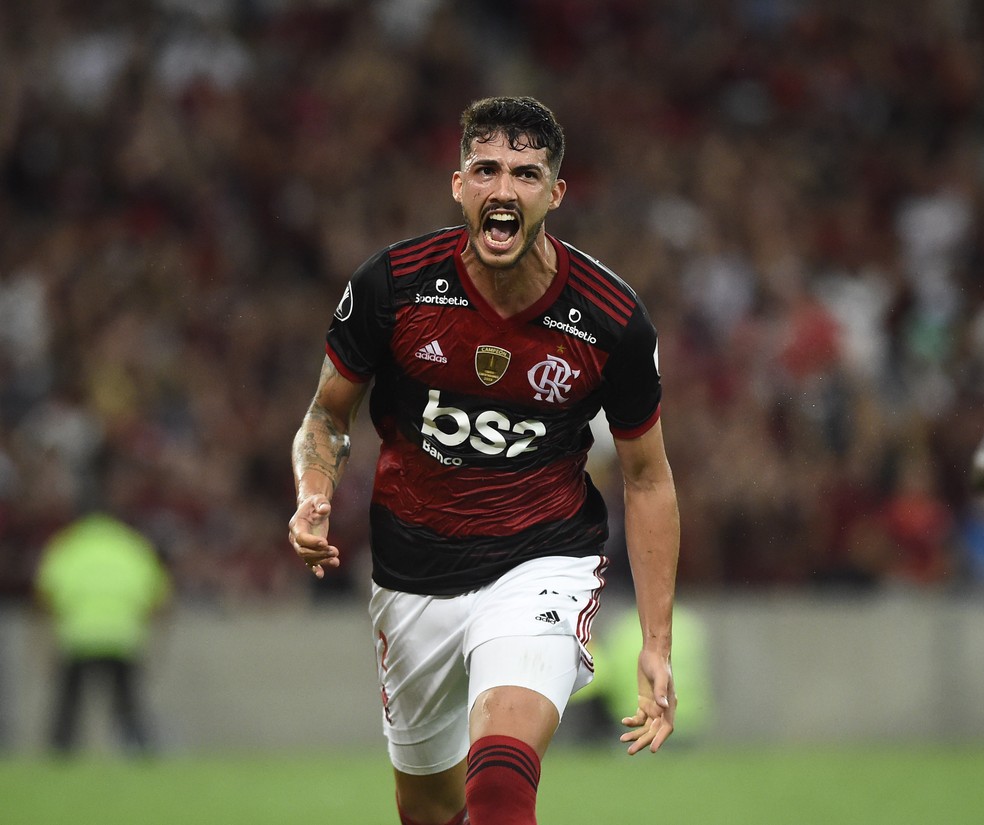 Gustavo Henrique comemora gol pelo Flamengo — Foto: André Durão/GloboEsporte.com