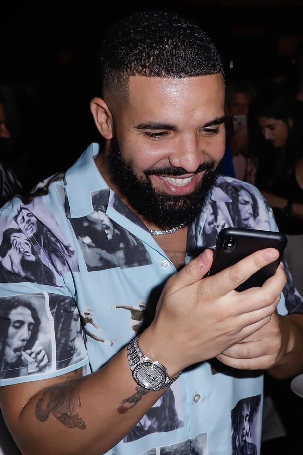 Virtual room conversations by the likes of Drake have proven so popular that the voice-based forum regularly trends on Twitter. (Foto: Getty Images)