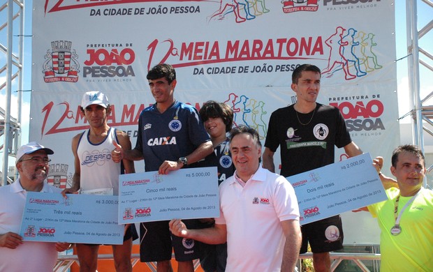 Meia Maratona de João Pessoa, Paraíba, pódio  (Foto: Larissa Keren / globoesporte.com/pb)
