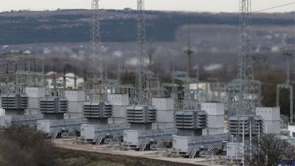 A rede elétrica ucraniana já foi alvo de hackers mais de uma vez — Foto: Reuters