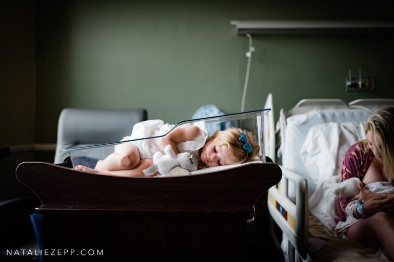Família no pós-parto (Foto: Natalie Zepp Photography)