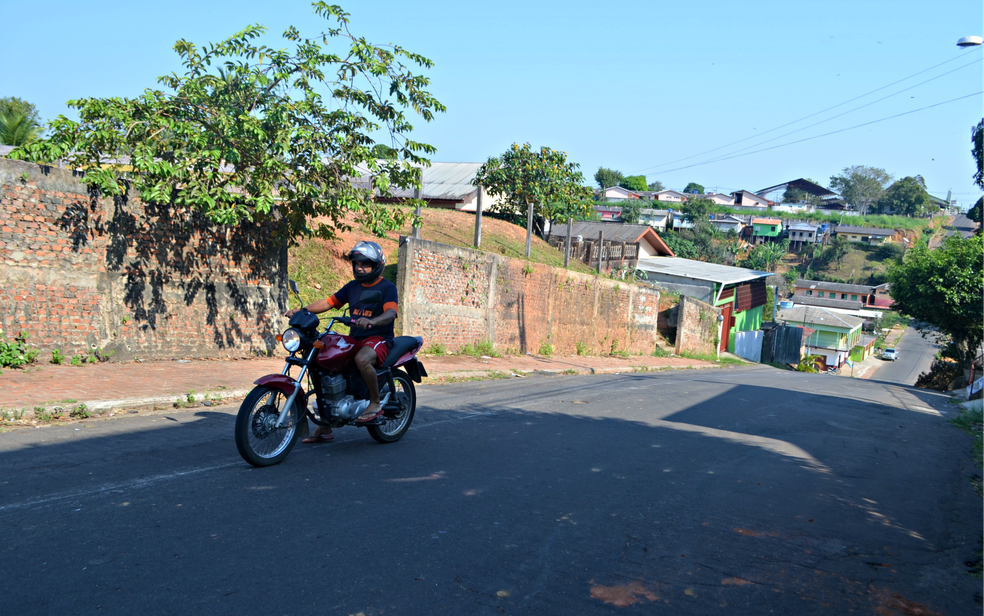 Segunda maior cidade é conhecida por suas ladeiras e morros íngremes  — Foto: Anny Barbosa/G1