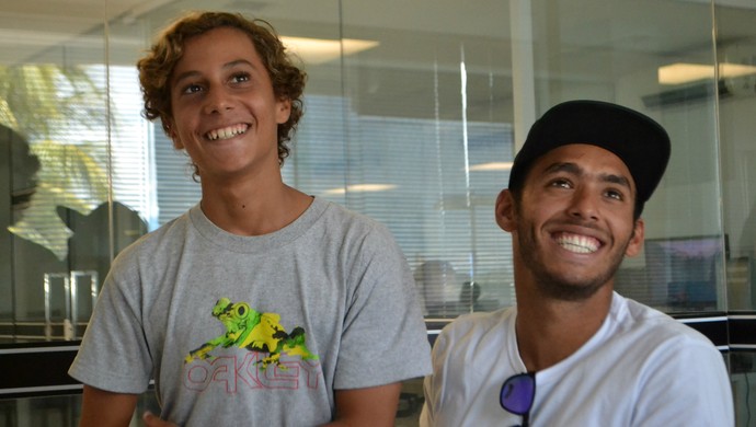 Jadson André e Mateus Sena - surfistas potiguares - Rio Grande do Norte (Foto: Jocaff Souza/GloboEsporte.com)