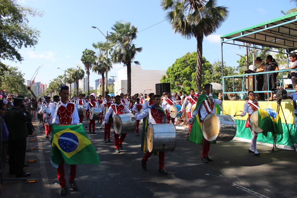 Desfile cívico-militar marca feriado da Independência do Brasil, em Teresina — Foto: Júnior Feitosa/G1 PI