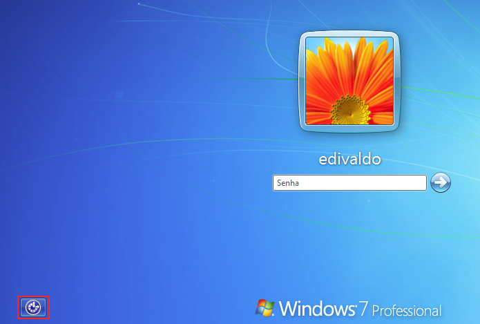 Tela de login do Windows sem a conta Administrador (Foto: Reprodução/Edivaldo Brito)