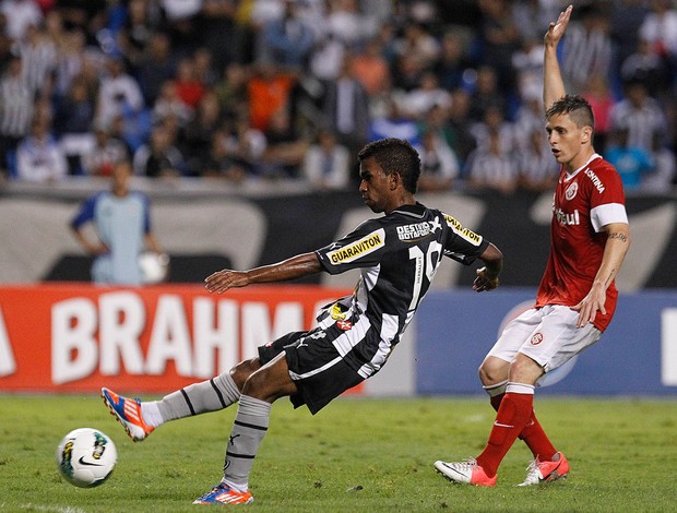 Gol de Cidinho em passe de Jeferson confirma boa fase da base do Bota ...