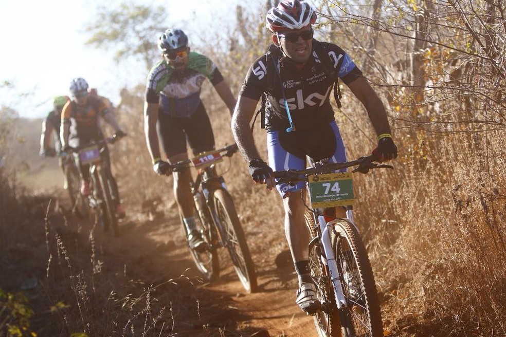 Mountain bike no interior do Piauí — Foto: Azimute l/ Moisés Saba