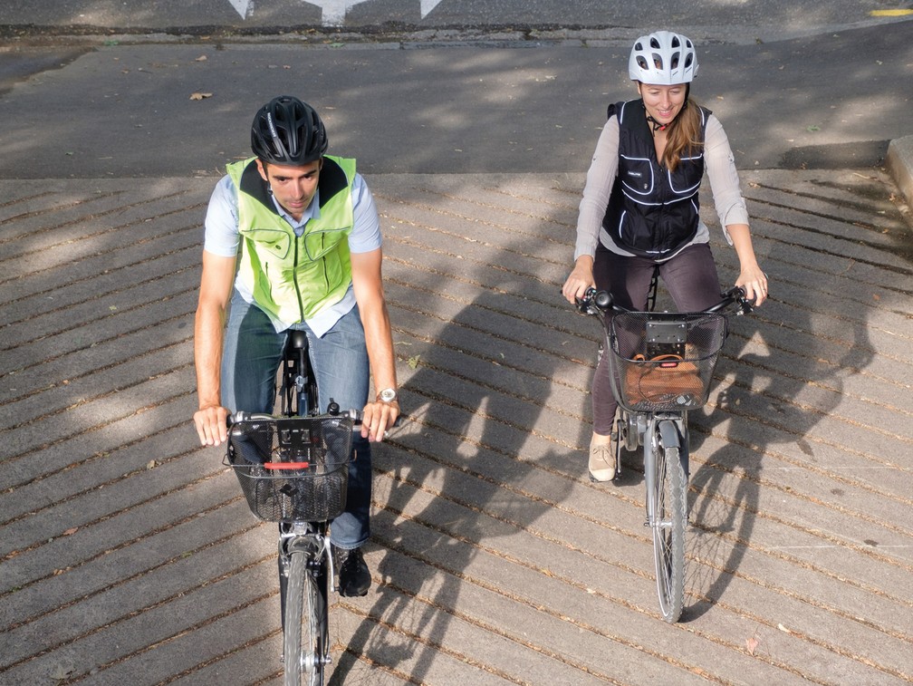 Empresa francesa cria airbag para ciclistas — Foto: Divulgação