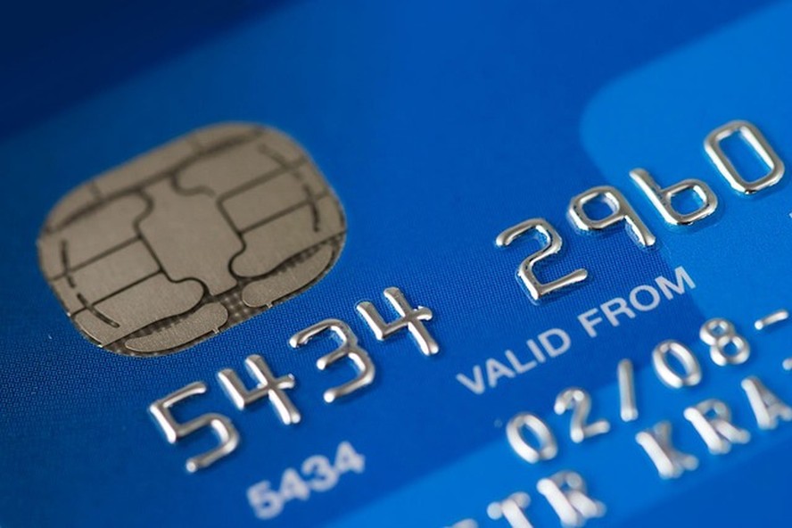 Cartão de crédito: juros do rotativo tem maior taxa em seis anos