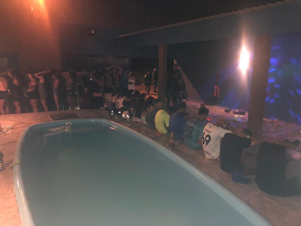 Três homens foram presos e menores liberados. — Foto: PM-MT