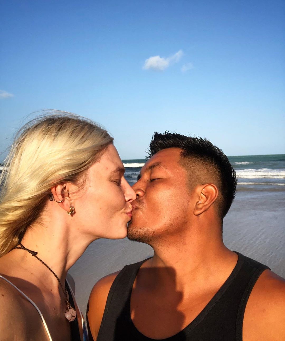 Aline Weber posa com o namorado (Foto: Reprodução/Instagram)