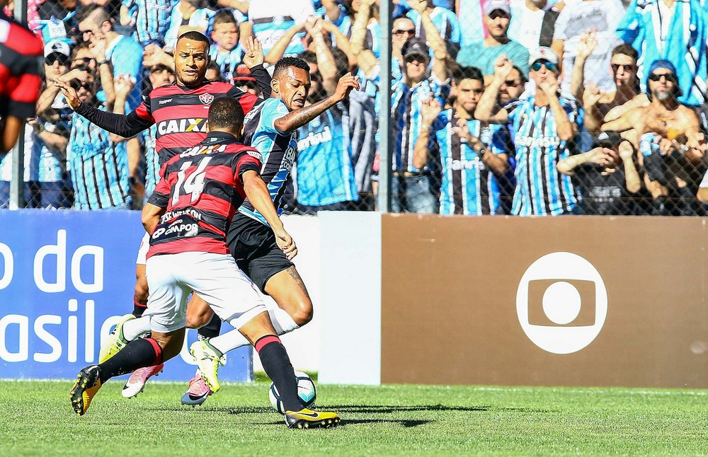 Jailson ouve cobrança, retoma nível de 2016 e se credencia por vaga na final