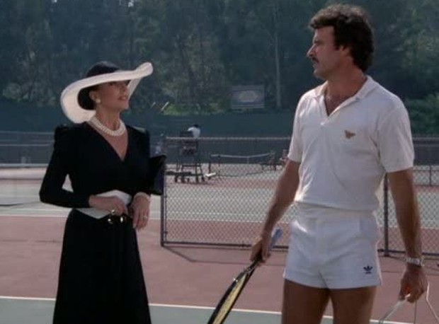 Geoffrey Scott e Joan Collins em cena da novela Dinasty (Foto: Divulgação/IMDB)