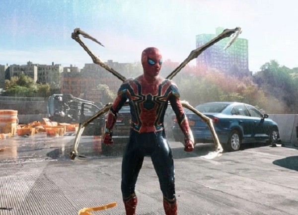 Tom Holland como o Homem-Aranha em cena de Homem-Aranha: Sem Volta para Casa (2021) (Foto: Reprodução)