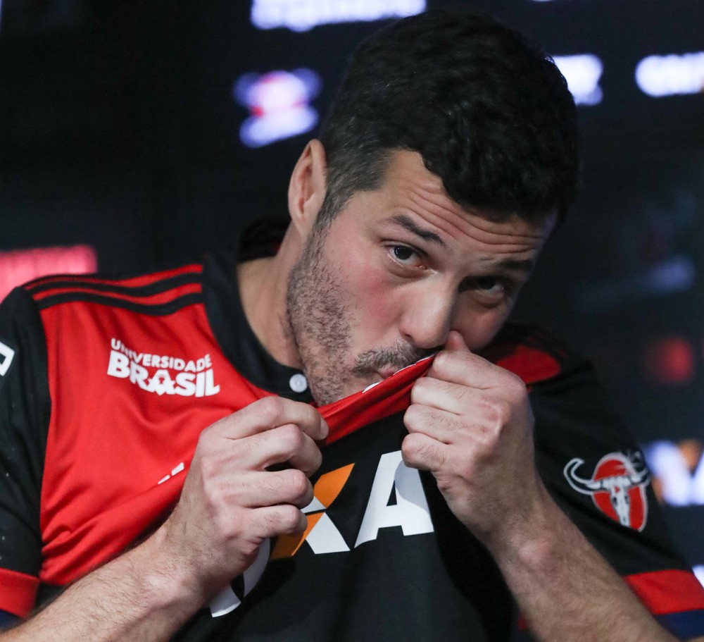 Ídolo decisivo e de personalidade forte: como Julio Cesar marcou o Flamengo