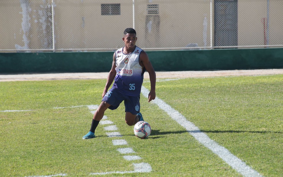 Felipe Rocha de Sá Nunes tinha 19 anos e atuava no Juazeirense — Foto: Divulgação/Juazeirense