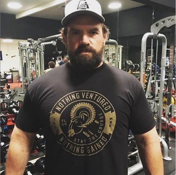 Ethan Suplee perdeu mais de 90 quilos em 11 anos (Foto: Instagram)