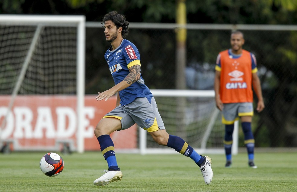 Hudson não sabe se vai permanecer no Cruzeiro (Foto: Washington Alves/ Light Press)