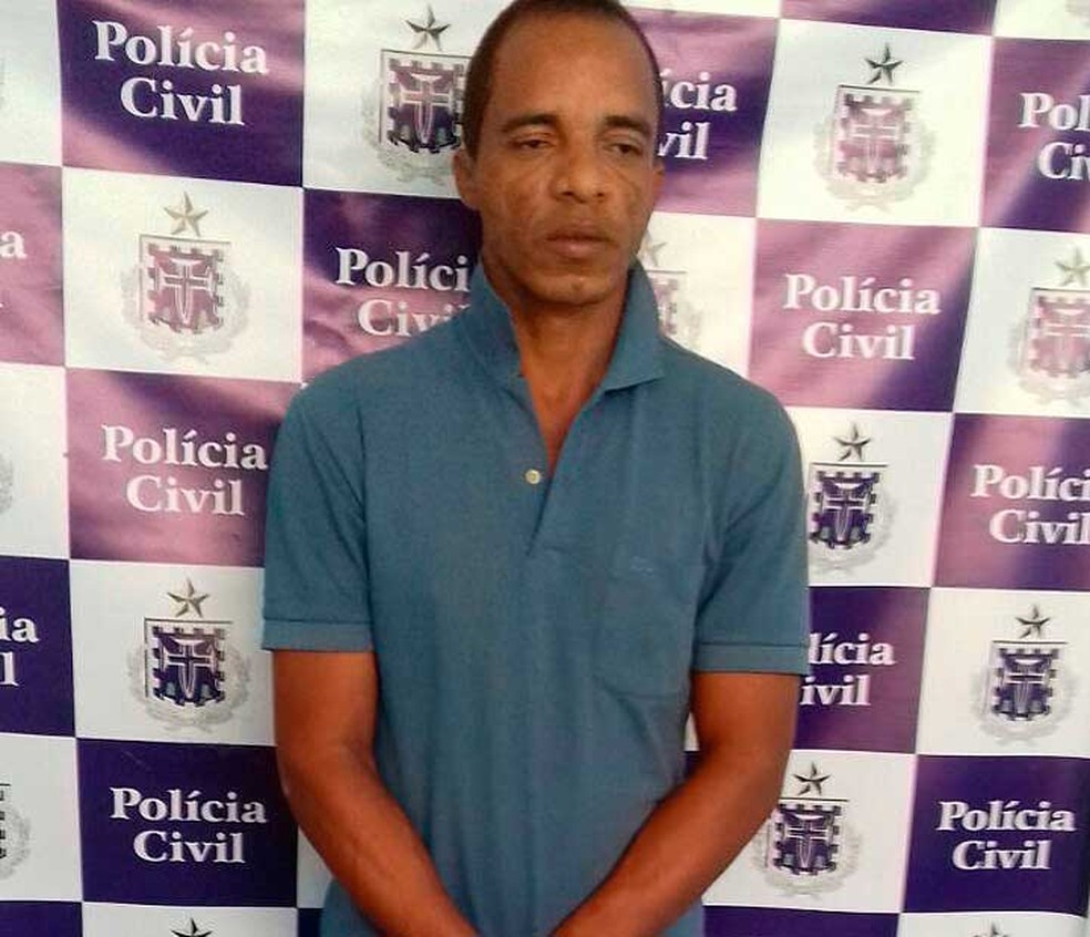 Homem é preso por atacar o pai idoso com golpes de machado para roubar R$ 15 mil da vítima no norte da Bahia (Foto: Divulgação/Polícia Civil)