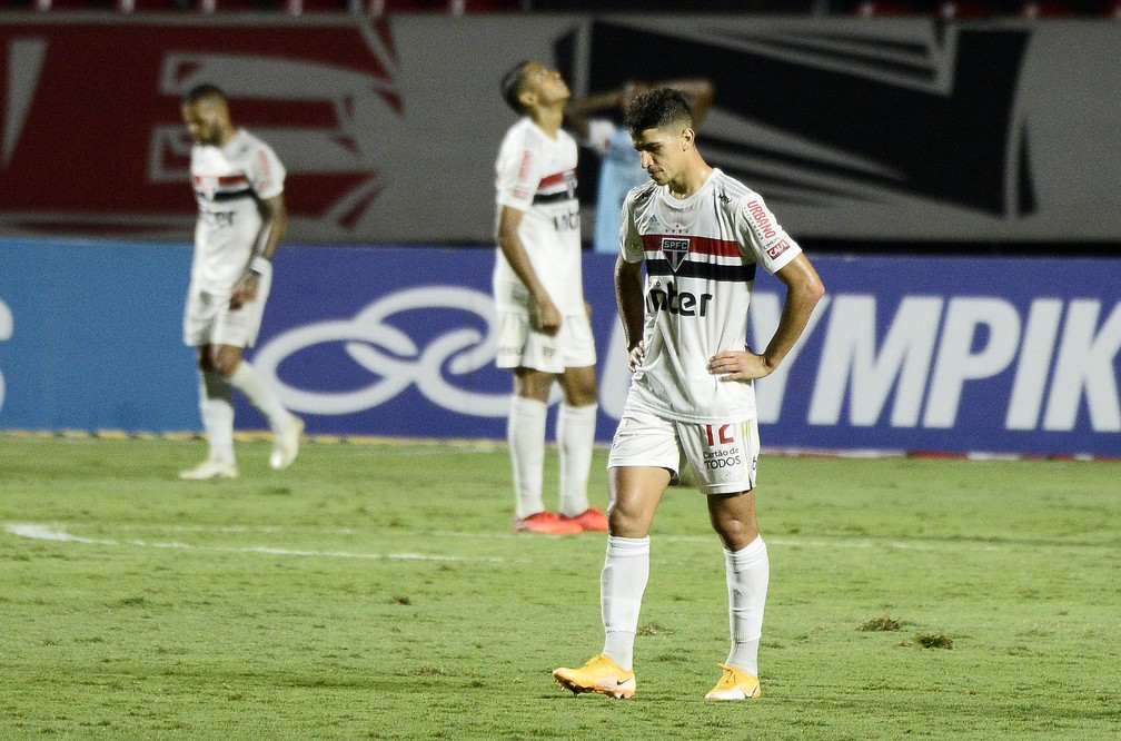 Após goleada, Reinaldo admite queda do São Paulo: "Difícil explicar o que  está acontecendo" | são paulo | ge