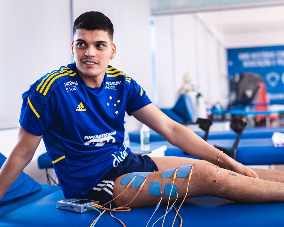 Goleiro do Cruzeiro, Gabriel Brazão passa por cirurgia no joelho esquerdo