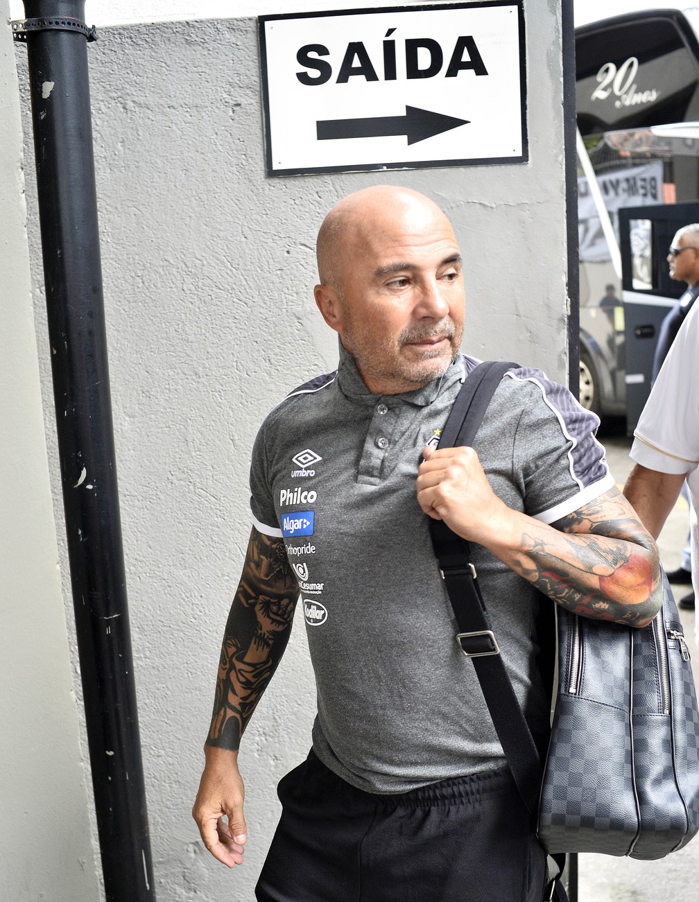 Jorge Sampaoli não é mais técnico do Santos — Foto: Marcos Ribolli