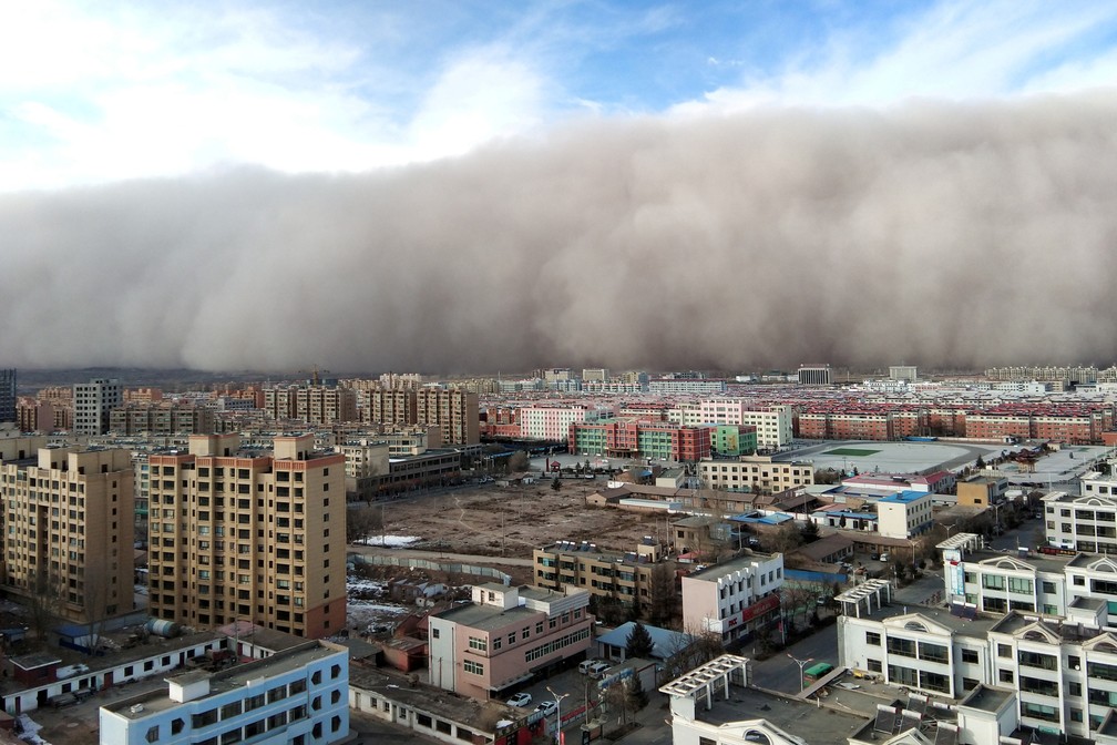 25 de novembro â Tempestade de areia Ã© vista na cidade de Zhangye, na China â Foto: Reuters