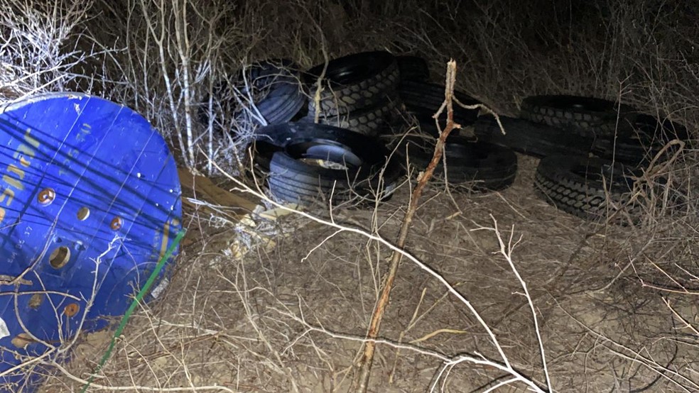 Material roubado de parque e&oacute;lico foi recuperado em matagal no interior do RN &mdash; Foto: Sesed/Divulga&ccedil;&atilde;o