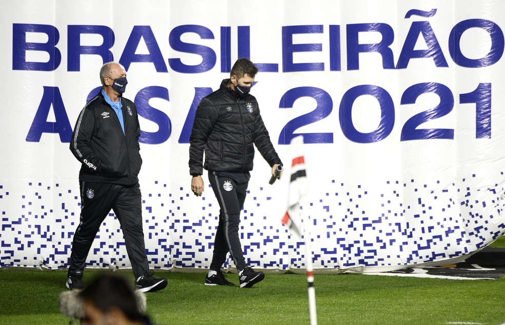 Felipão admite que Grêmio precisa entender sua realidade no Brasileirão — Foto: Marcos Ribolli