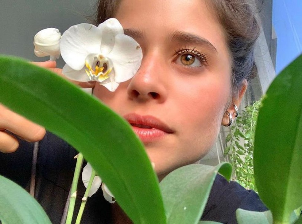 Isadora Cruz tira linhas fotografias e deseja fazer isso profissionalmente — Foto: Reprodução/Instagram