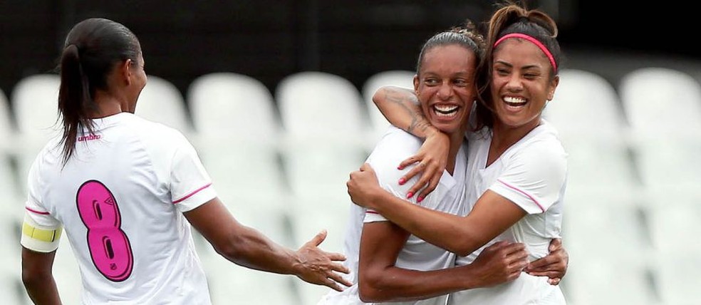 Sereias marcaram seis vezes no Flamengo (Foto: Pedro Ernesto Guerra Azevedo/Santos FC)