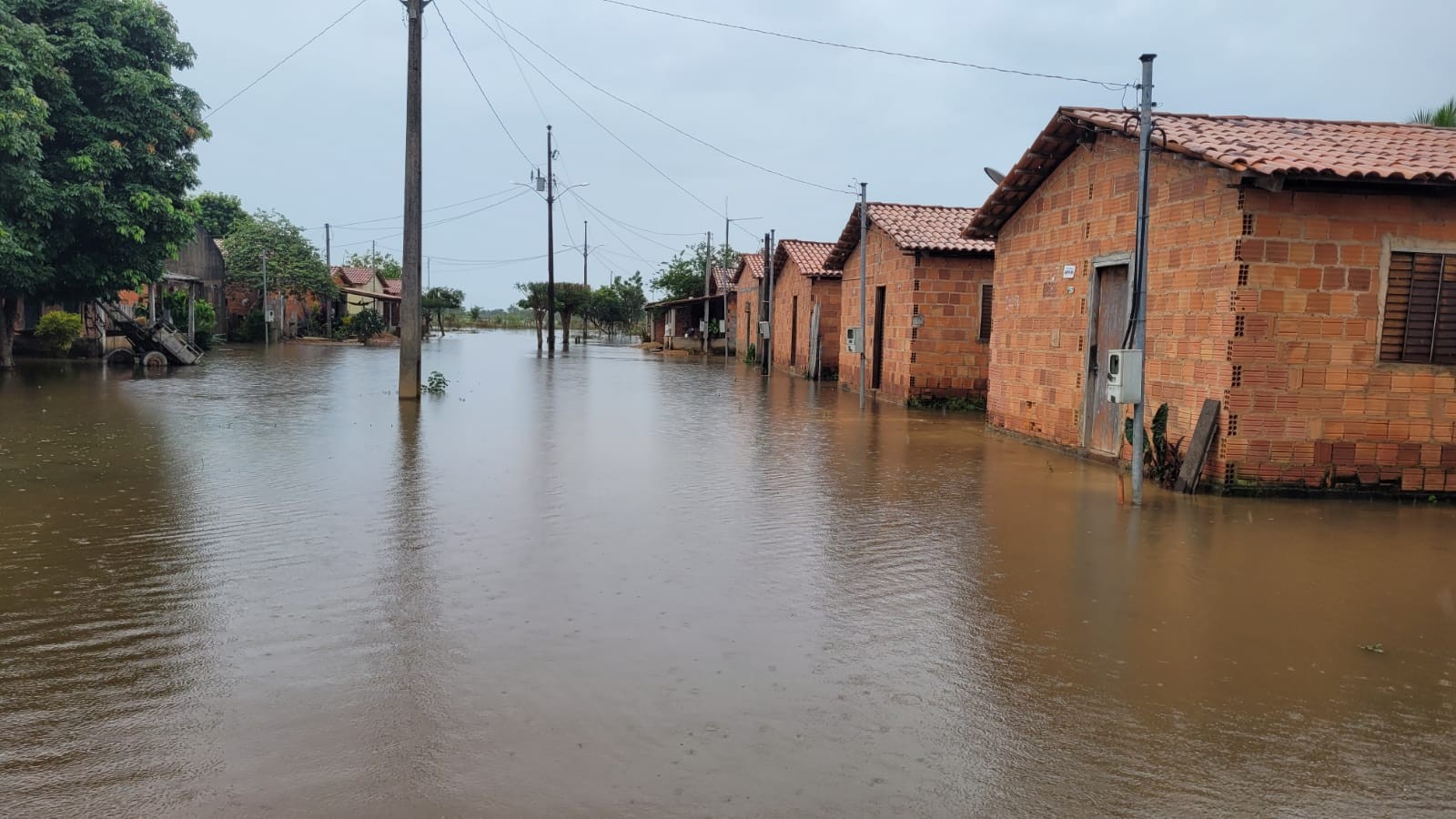Regiões afetadas por enchentes no Tocantins voltam a ter alerta para chuva forte