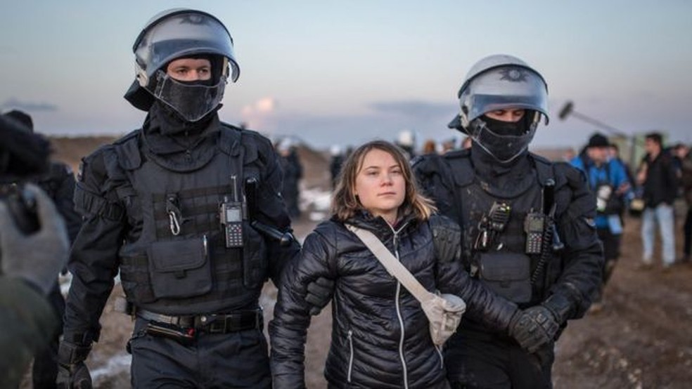 Polícia alemã nega que prisão de Greta Thunberg tenha sido armada | Mundo |  G1