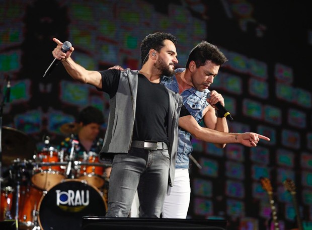 Zezé Di Camargo e Luciano se apresentam no Festival Virada Salvador (Foto: Ed.Globo/Ricardo Cardoso)
