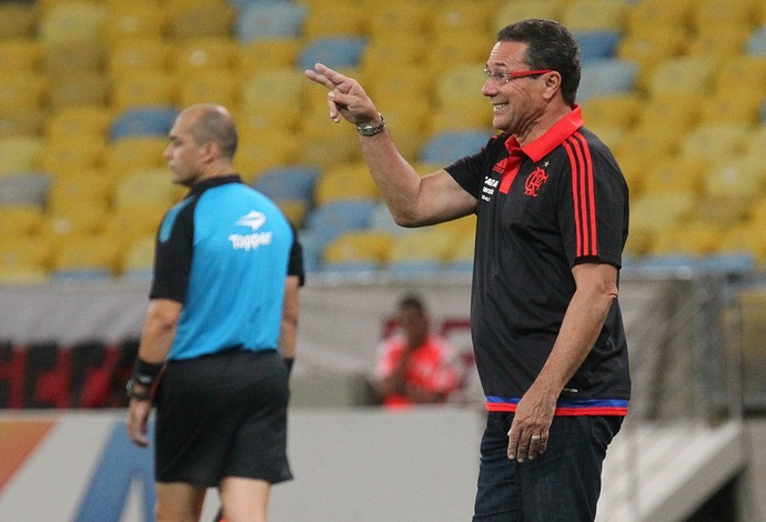 Para Ricardo Rocha, punição a Luxa foi dura e vitória do Fla justa: Jogou bem