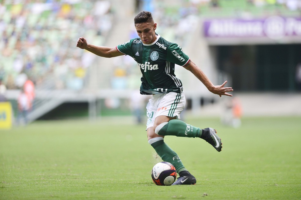 Revelado no Coritiba, Veiga volta para jogar no rival Atlético-PR (Foto: Marcos Ribolli)