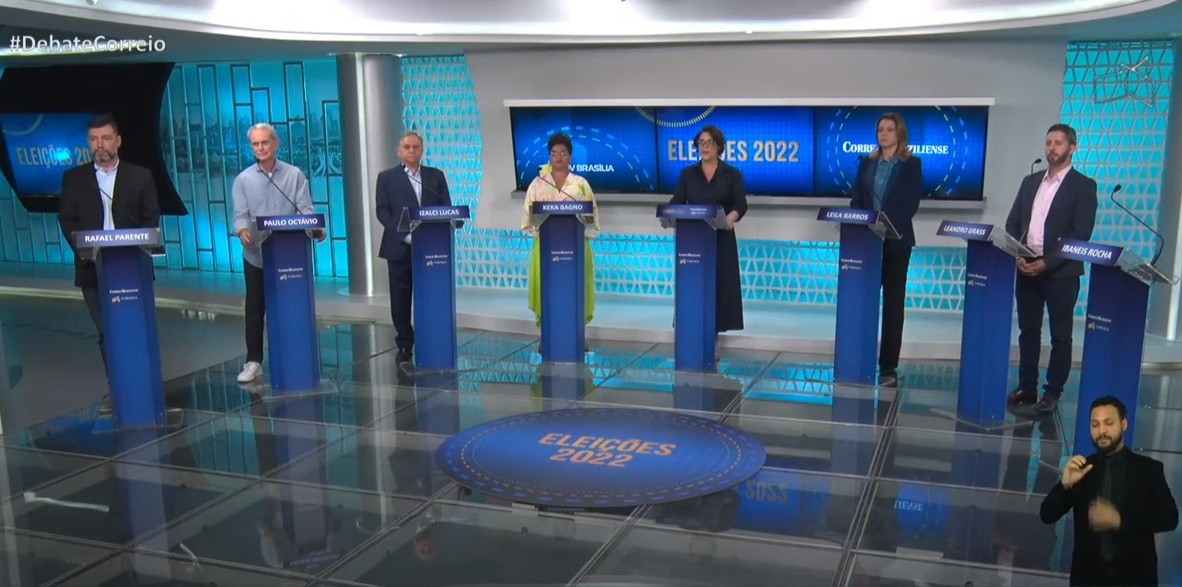 Segundo debate ao governo do DF reúne seis candidatos